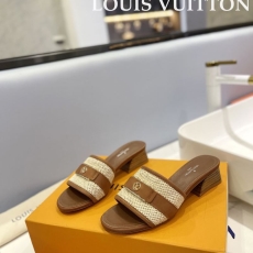 Louis Vuitton Slippers